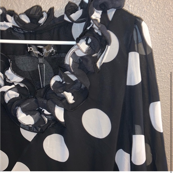 Pretty Angel Ruffle Tunic - Picture 3 of 5